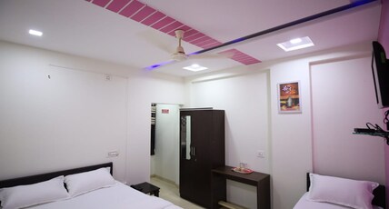 Anandi Guest House Room Type - Deluxe Non AC Room