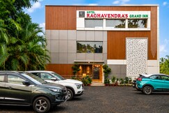 HOTEL RAGHAVENDRA GRAND INN
