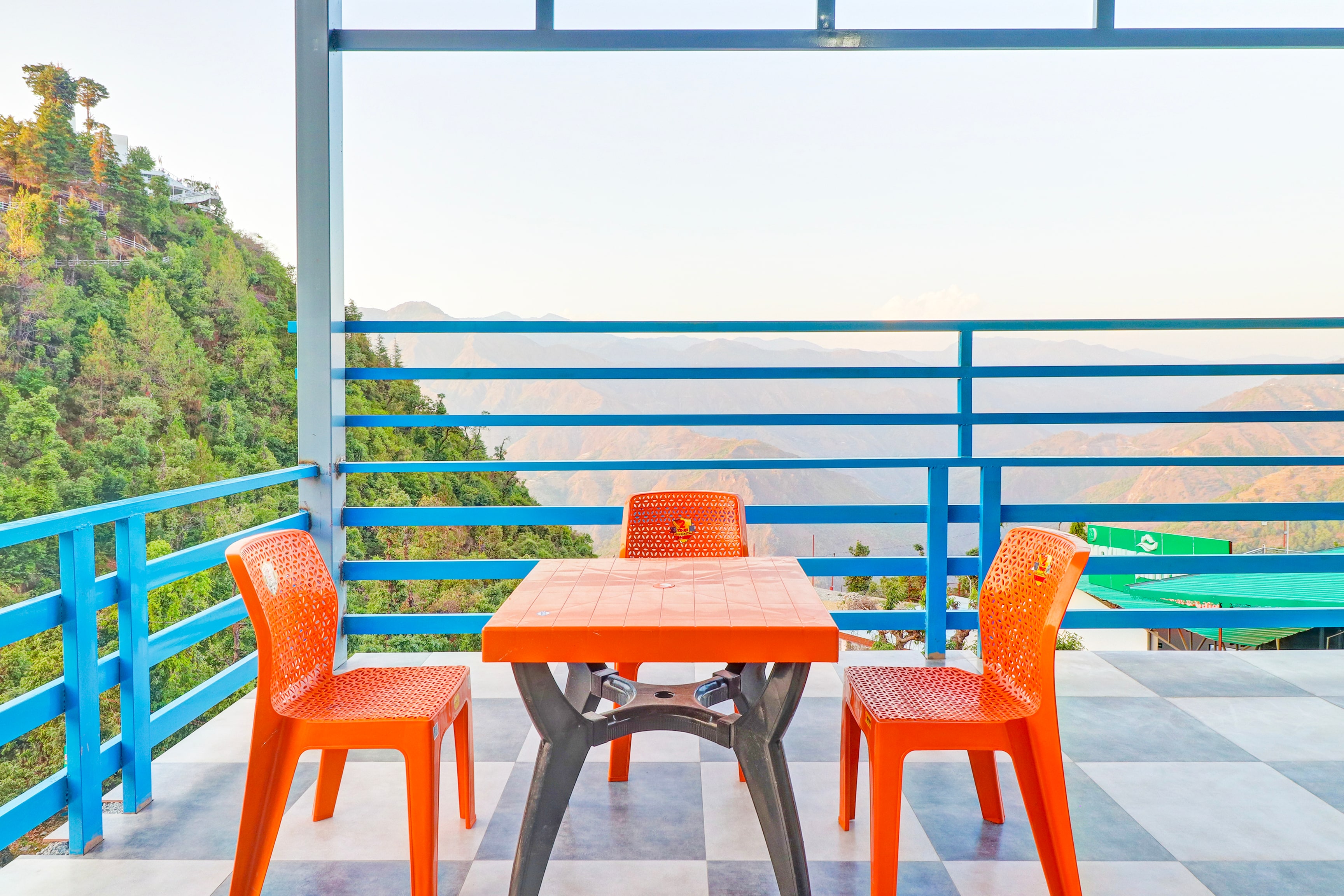Hotel O HavenHues Hospitality - Tap to explore photos