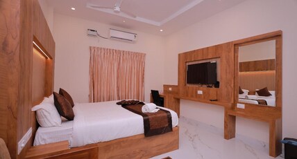 HOTEL SAHAYA ARASI Room Type - Double Room