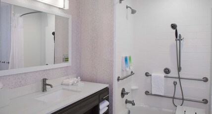 Home2 Suites by Hilton Lake Charles, LA Room Type - 1QN HEARING ACC STUDIO NS