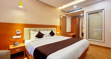 MNP Mountain valley View Shimla Room Type - Premium Room with Mountain view and Balcony MNP Mountain valley View Shimla Room Type - Premium Room with Mountain view and Balcony