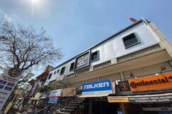 Hotel Suncity, Thaltej