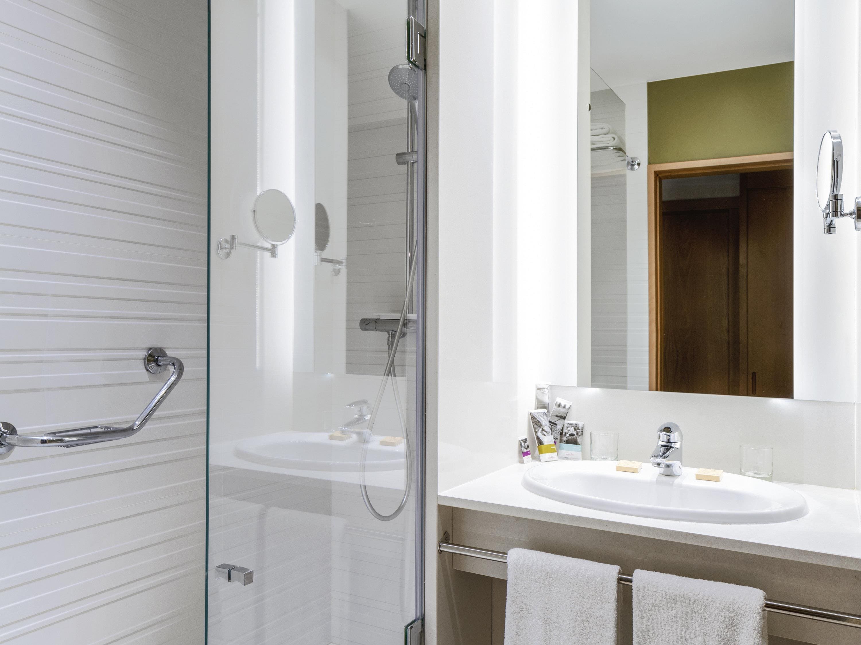 Mercure Porto Gaia Hotel - Tap to explore photos