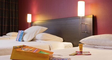 ibis Styles Metz Centre Station Room Type - Standard family suite with 1 double bed and 1 sofa for 2