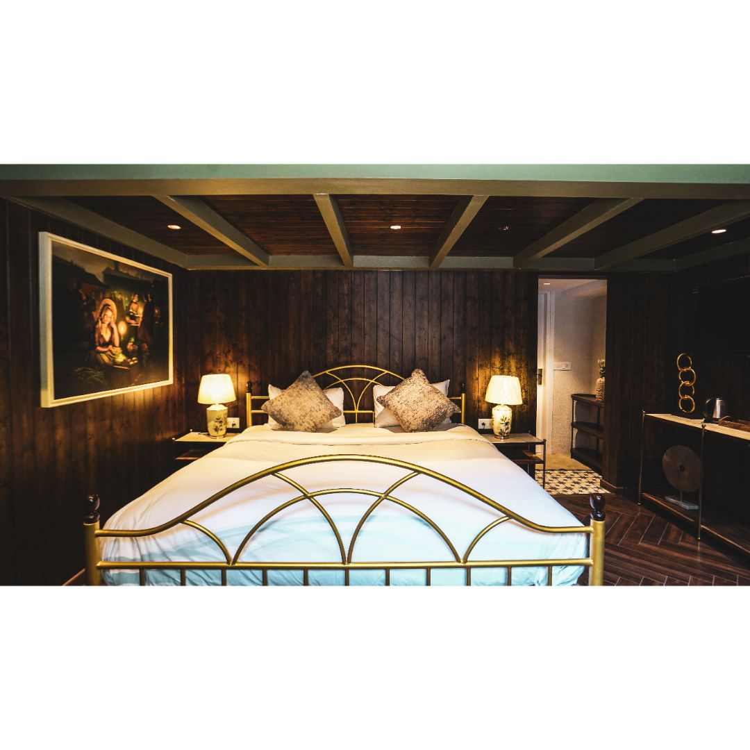 The Silverton Chalet | Entire 3BHK Luxe Cottage - Tap to explore photos