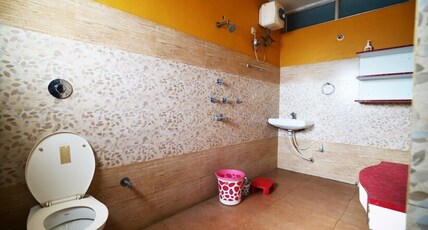 HOTEL PATIALA Dhanbad Room Type - 4 Bed Room