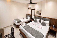 Dhaneshwari Luxury Homestay
