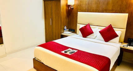 Oxford Hotel Powai Room Type - Deluxe Double Room Oxford Hotel Powai Room Type - Deluxe Double Room
