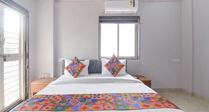 FabHotel Ojas Inn Room Type - Family Room