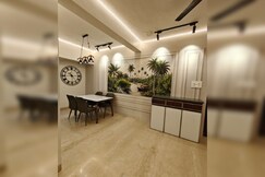 Rooms of The Crest Bkc Near Asian Heart Hospital