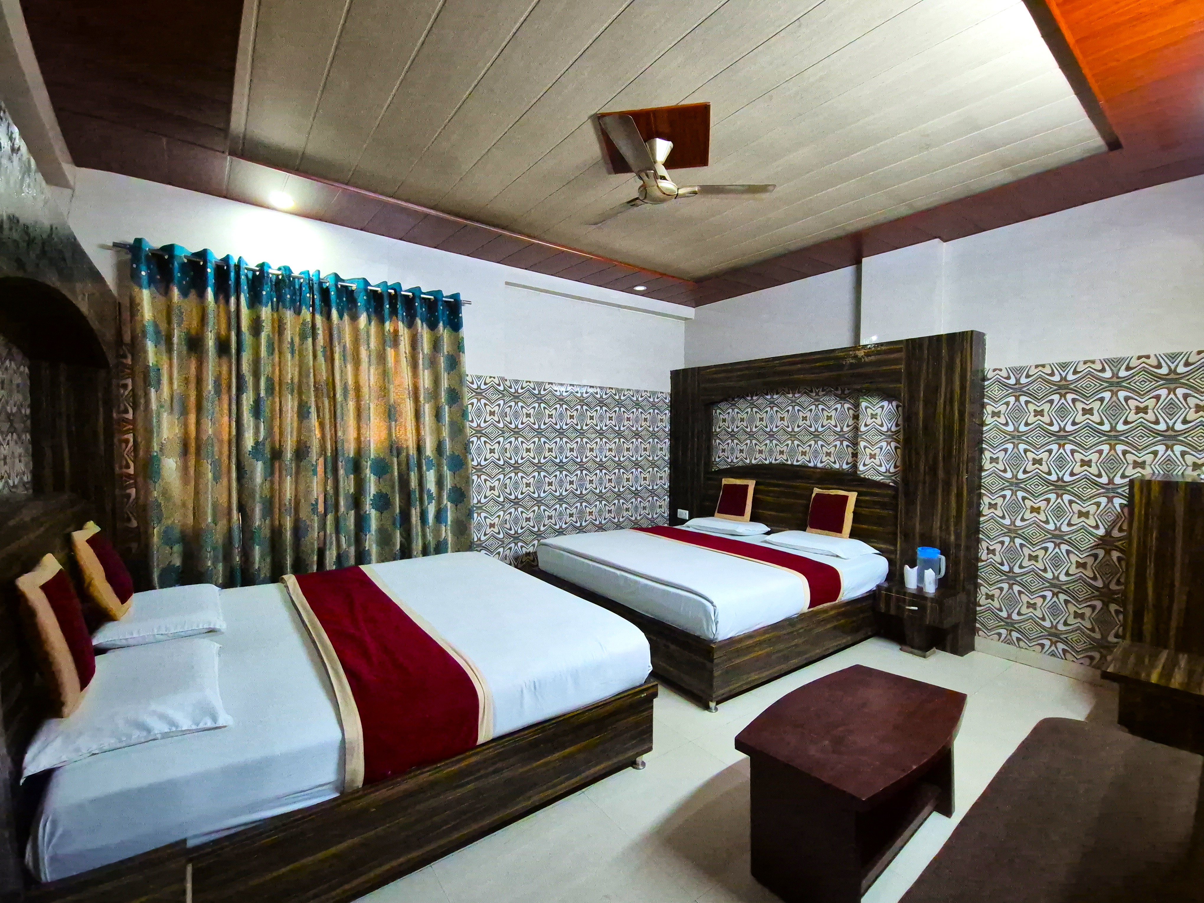 Hotel Vidhya - Tap to explore photos
