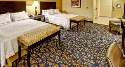 Hampton Inn Clarksdale Room Type - 2 QNS ACCESSIBLE W TUB NS