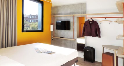 ibis budget Amiens Centre Gare Room Type - DOUBLE - room with 1 large double bed