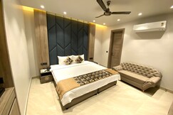 Hotel Pals Inn, Patel Nagar