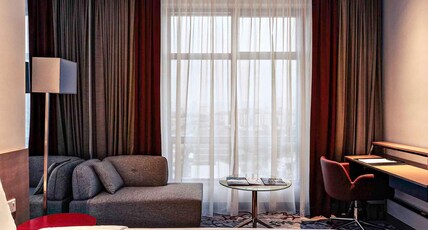 Mercure Kuala Lumpur Shaw Parade Room Type - Privilege Room - 1 queen bed Mercure Kuala Lumpur Shaw Parade Room Type - Privilege Room - 1 queen bed