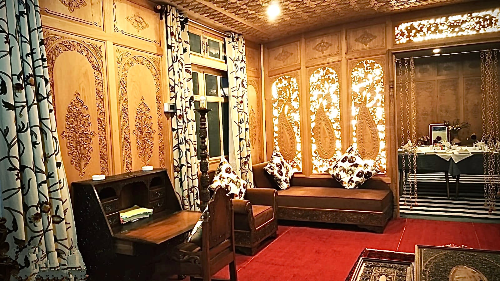 Luxury Prince of Kashmir - Tap to explore photos
