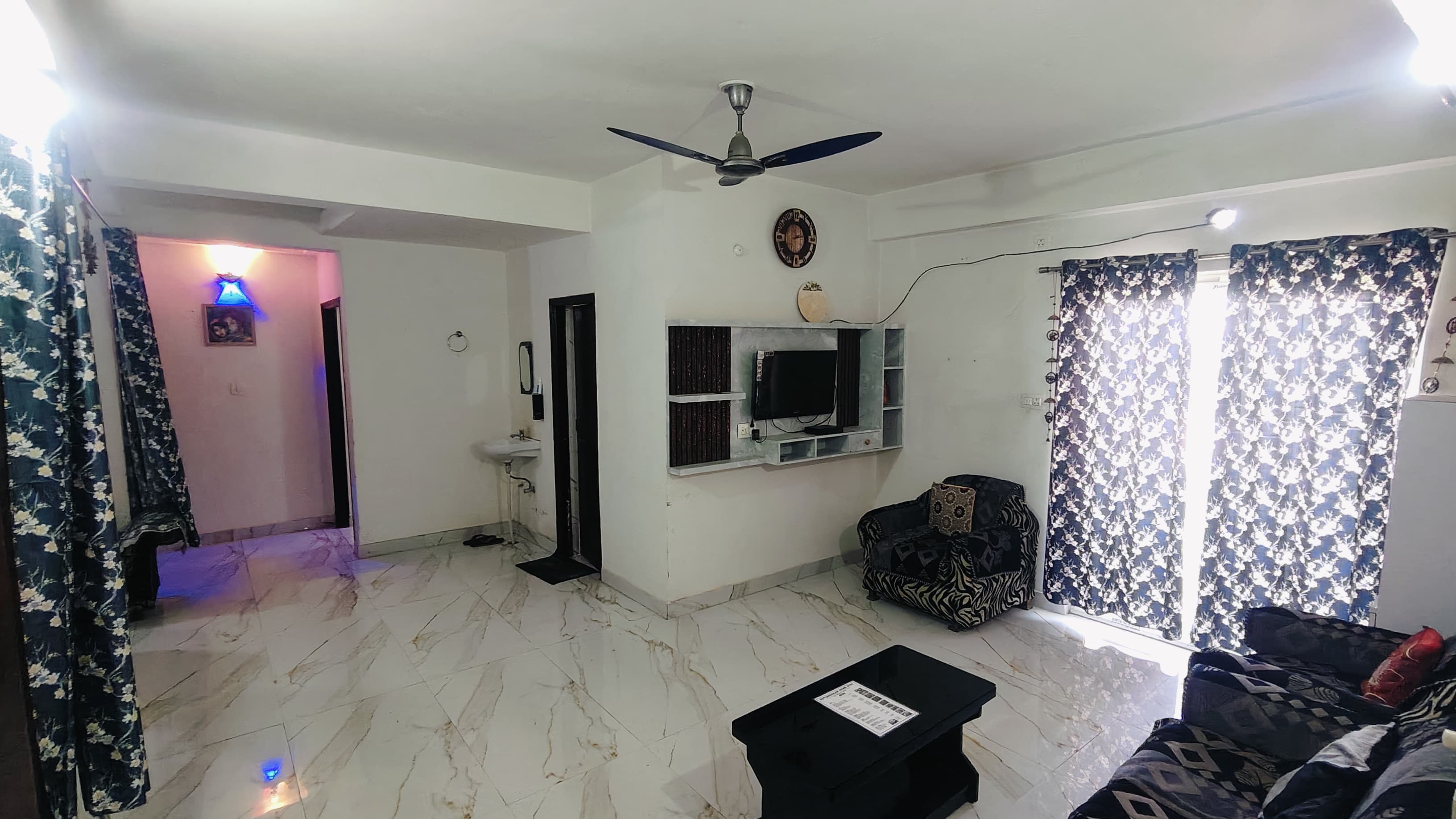 Shri Homestay - Tap to explore photos