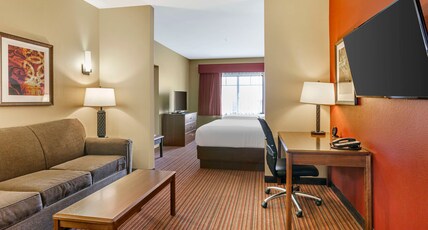 Best Western Plus Chandler Hotel & Suites Room Type - Suite-2 Queen Beds, Non-Smoking, Sofabed, Microwave And Refrigerator, Wi-Fi, Full Breakfast Best Western Plus Chandler Hotel & Suites Room Type - Suite-2 Queen Beds, Non-Smoking, Sofabed, Microwave And Refrigerator, Wi-Fi, Full Breakfast