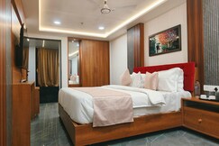 Hotel Aditi Landmark.