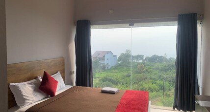 Rock View Resort Room Type - Deluxe Glass Wall View Room