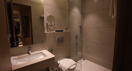 Surestay By Best Western Gomti Nagar, Lucknow Room Type - 1 King Bed, Non-Smoking, Superior Room, Flat Screen Television, Safe, Mini Bar, Wi-Fi, Full Breakfas Surestay By Best Western Gomti Nagar, Lucknow Room Type - 1 King Bed, Non-Smoking, Superior Room, Flat Screen Television, Safe, Mini Bar, Wi-Fi, Full Breakfas