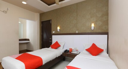 Emerald Manor Room Type - Deluxe Twin Room