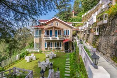 StayVista at 4 Rooms @ Shimla Manor