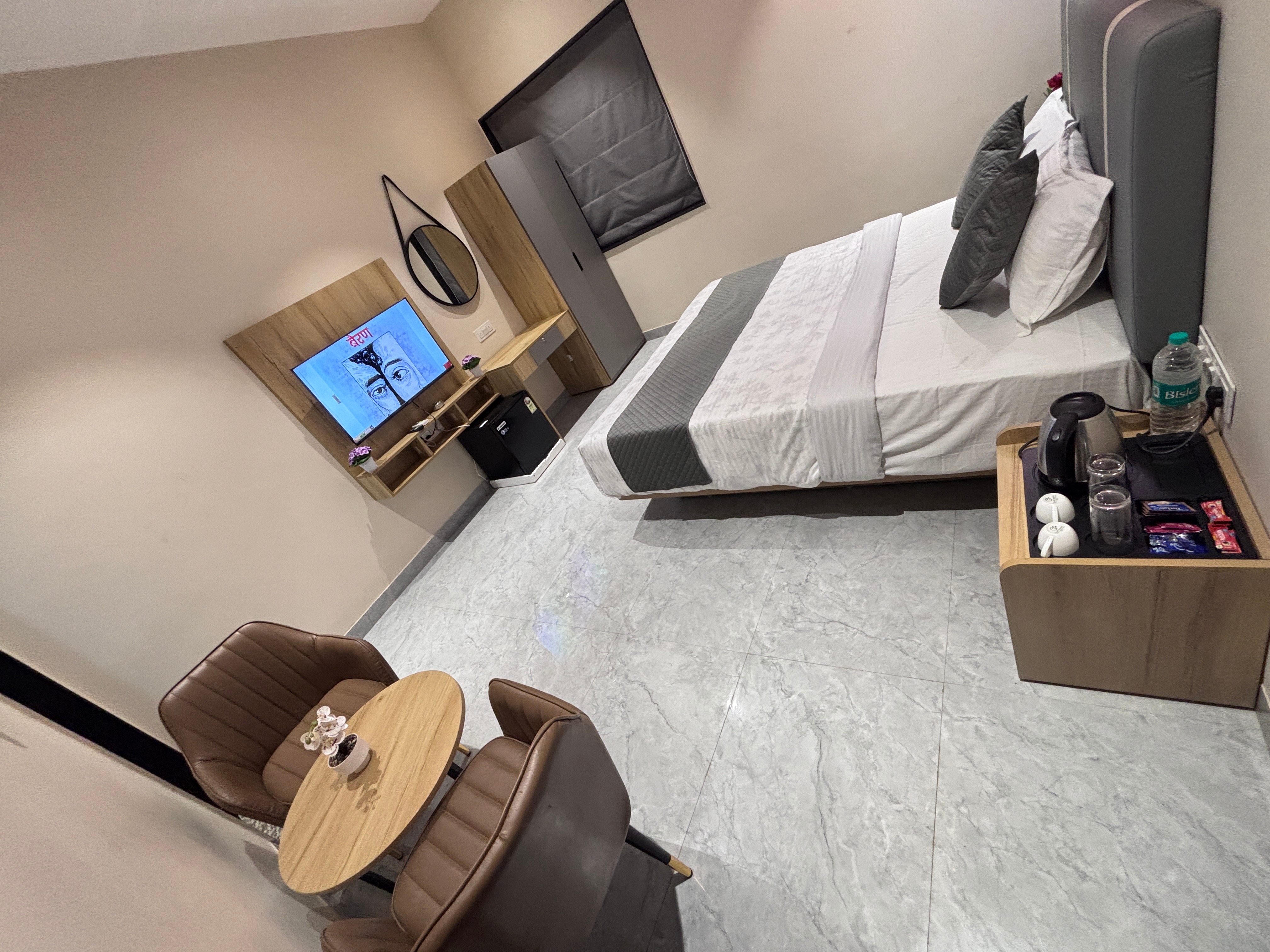 Hotel Stayvilla Raipur - Tap to explore photos