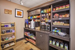 Candlewood Suites Indianapolis Northeast, an IHG hotel