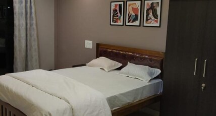 DADA GUEST HOUSE Room Type - AC DELUXE ROOM