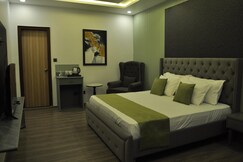 The royal palace inn