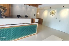 Hotel The Grand Crystal