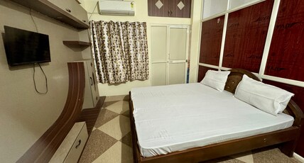 KRISHNA BHAWAN Room Type - Deluxe Room