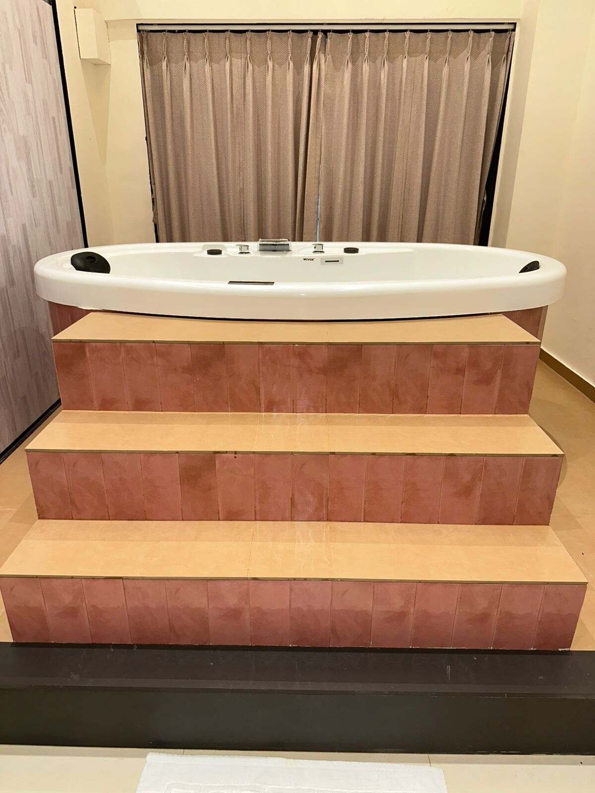 Nano Pod Hotel - Tap to explore photos