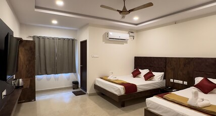 ARUDRA RESIDENCY Room Type - Quadruple Room