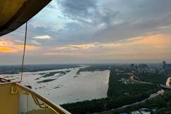 The Sky Suite 33
