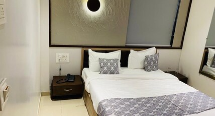 Hotel Unique Palace Room Type - Deluxe Room