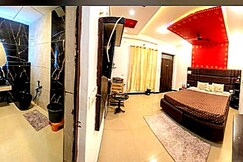 Rooms of Taj 3 Star Hotel Near Taj Mahal