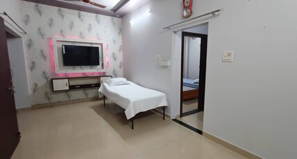 Mangalam Homestay Comfortable Stay in Ujjain Room Type - Bedroom 2