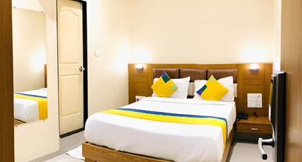 Hotel Volga Colaba Room Type - Deluxe Room