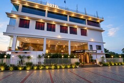 HOTEL ROYAL ORBIT