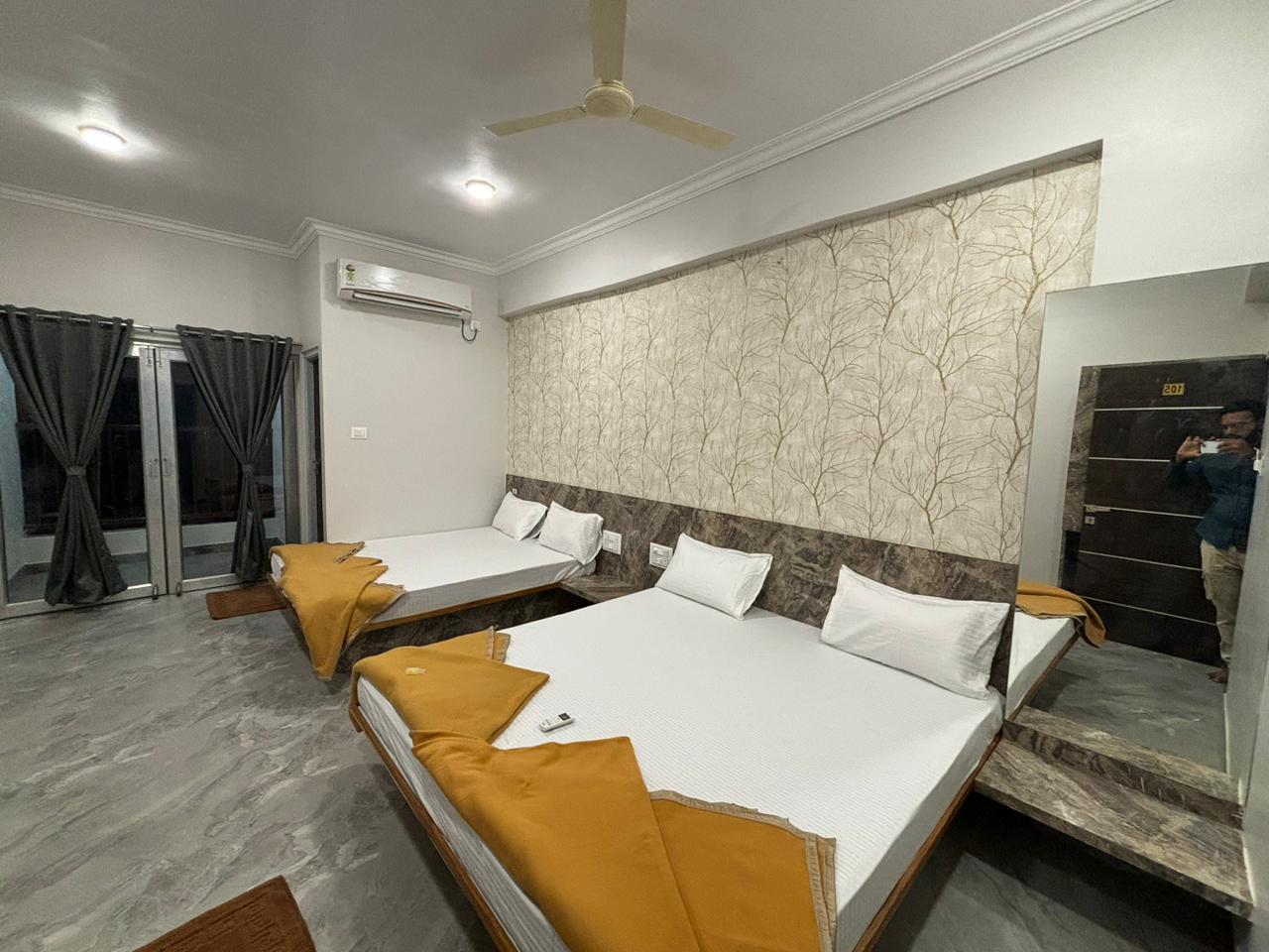 Hotel Grand Vrundavan - Tap to explore photos