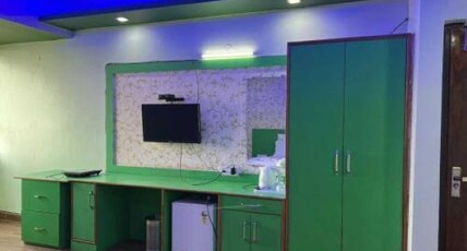New Bhoomi Hotel And Restaurant Room Type - Super Deluxe Room