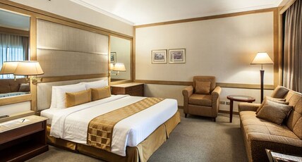 Arnoma Hotel Bangkok Room Type - Deluxe King Executive Arnoma Hotel Bangkok Room Type - Deluxe King Executive