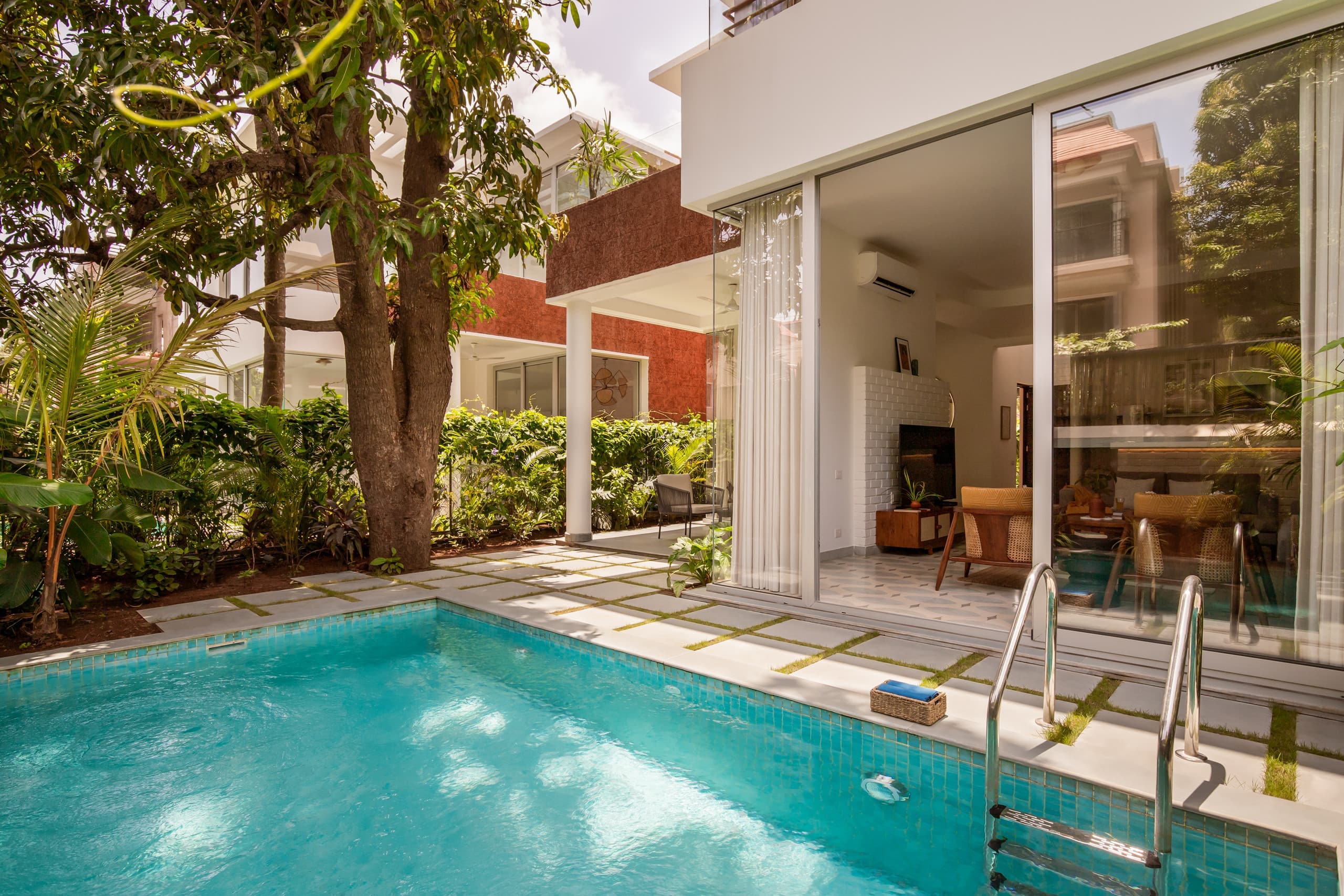 La Donaira Modern Goa Villa w/ Pool & Inverter Backup by Blue Kite (03) - Tap to explore photos