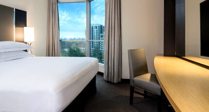 Hilton Toronto/Markham Suites Conference Centre & Spa Room Type - 1 KING BED 1 BEDROOM SUITE
