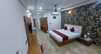 SMP SUITES Room Type - Deluxe AC Room