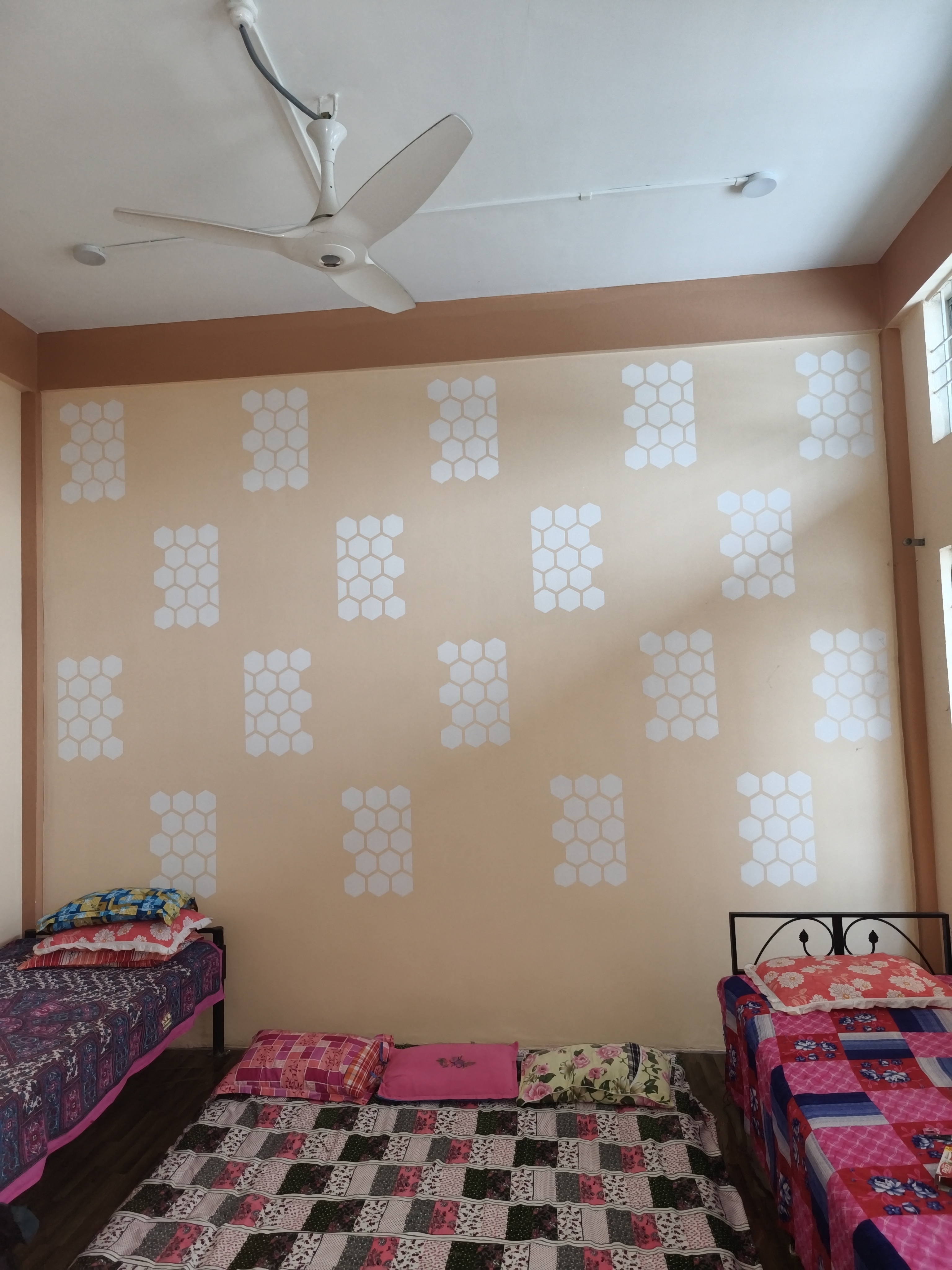 Balaji homestay - Tap to explore photos