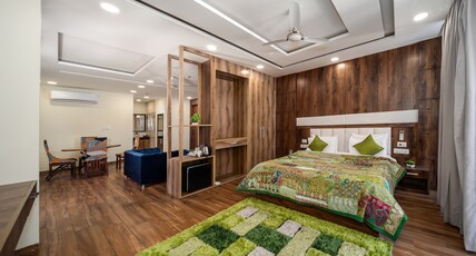 Tripli Hotels Shivaay Room Type - Superior King Suite